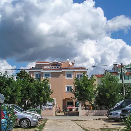 2 Bedroom In Turanj