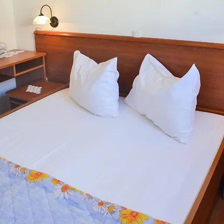 2 Bedroom In *
