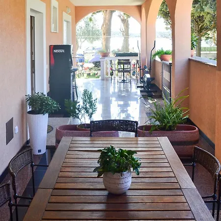 In With Wifi דירה